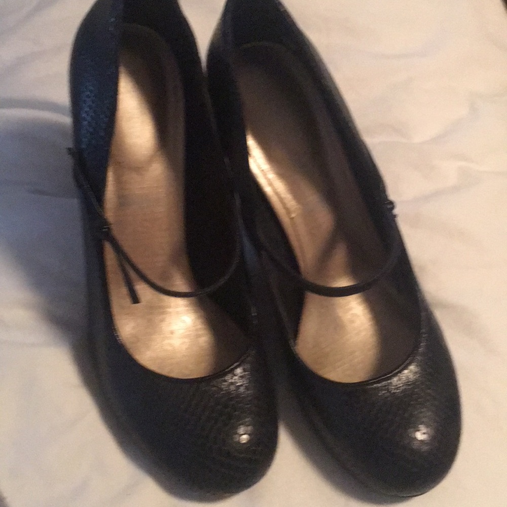 Rockport maryjane pumps